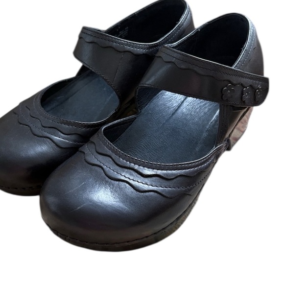 Dansko Harlow Black Leather Mary Jane Clogs Comfort Shoes Women’s 39 size 8.5-9 - Picture 1 of 12